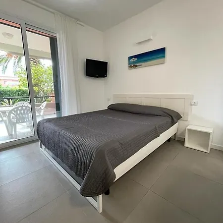 Maricampo Monolocale Con Piscina E Parcheggio Marina di Campo